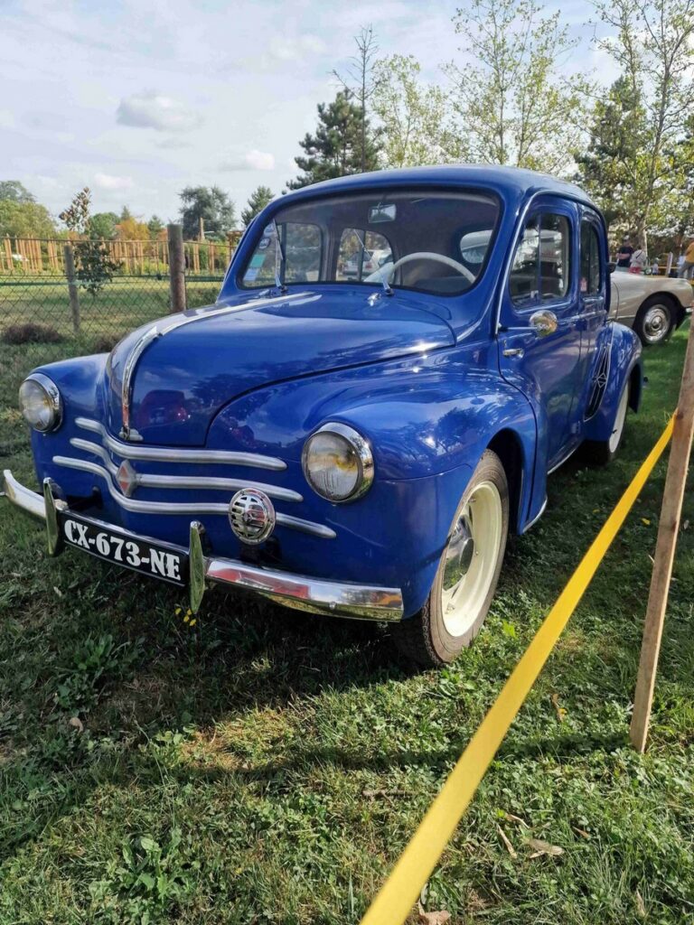 Quand Louison Industries apporte son soutien à un événement de voitures anciennes 6 Voiture ancienne