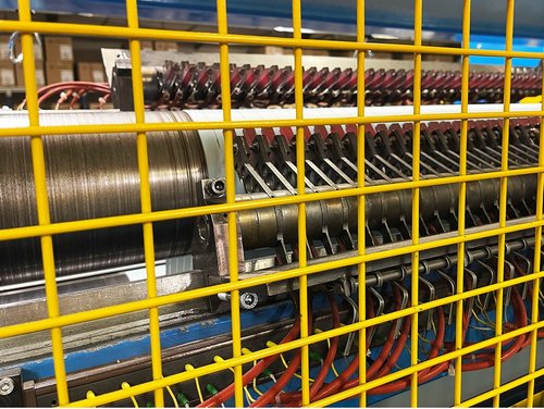 Ennoblissement textile et papier 6 Découpe à chaud